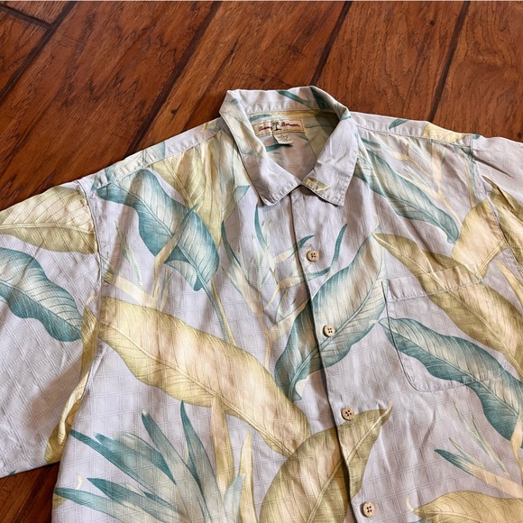Tommy Bahama men’s 100 % silk shirt size large button down tropical beach leaves - Picture 2 of 9